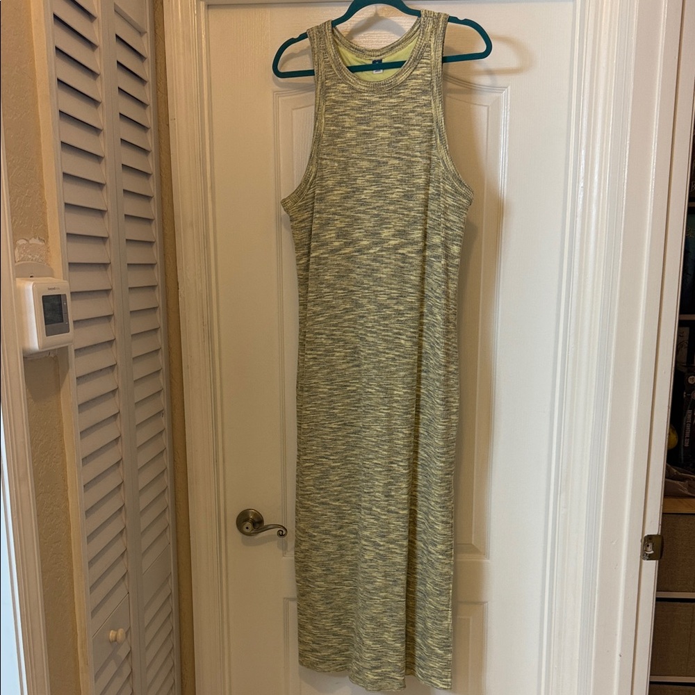 Old Navy Sleeveless Maxi Dress
